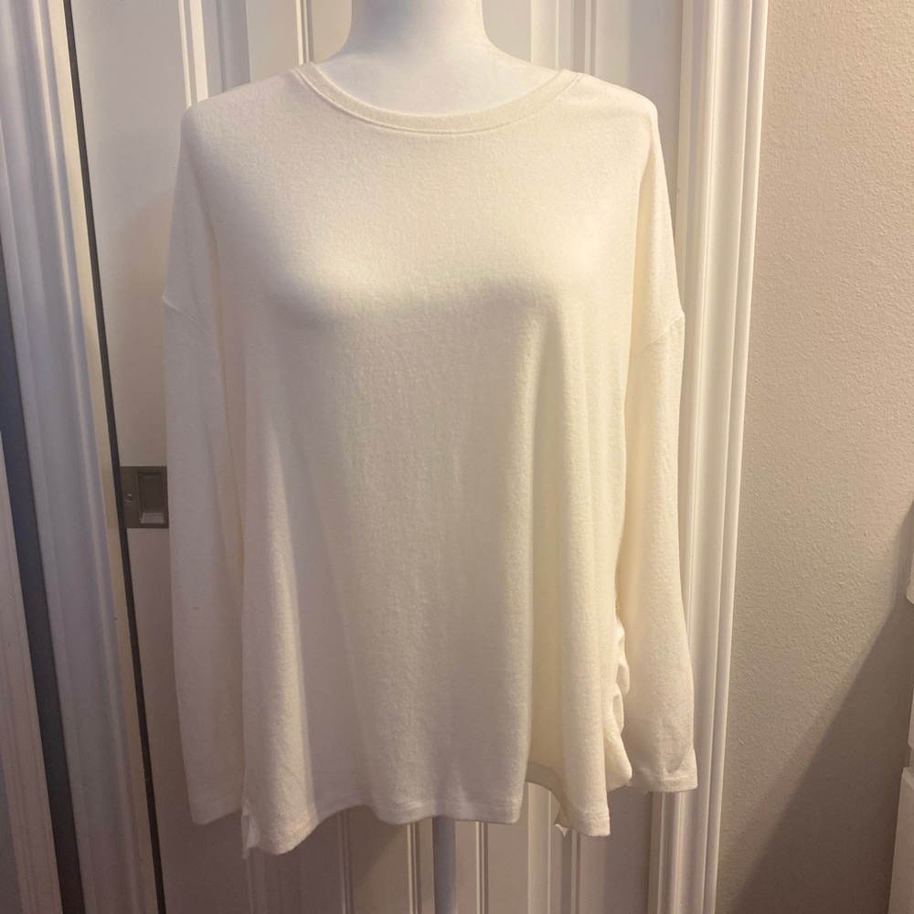 Lauren Conrad Long Sleeve Top